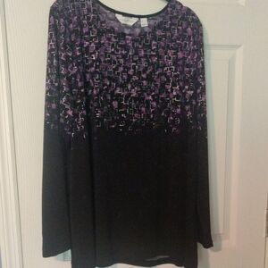 Susan Graver Purple and Black Geometric Top